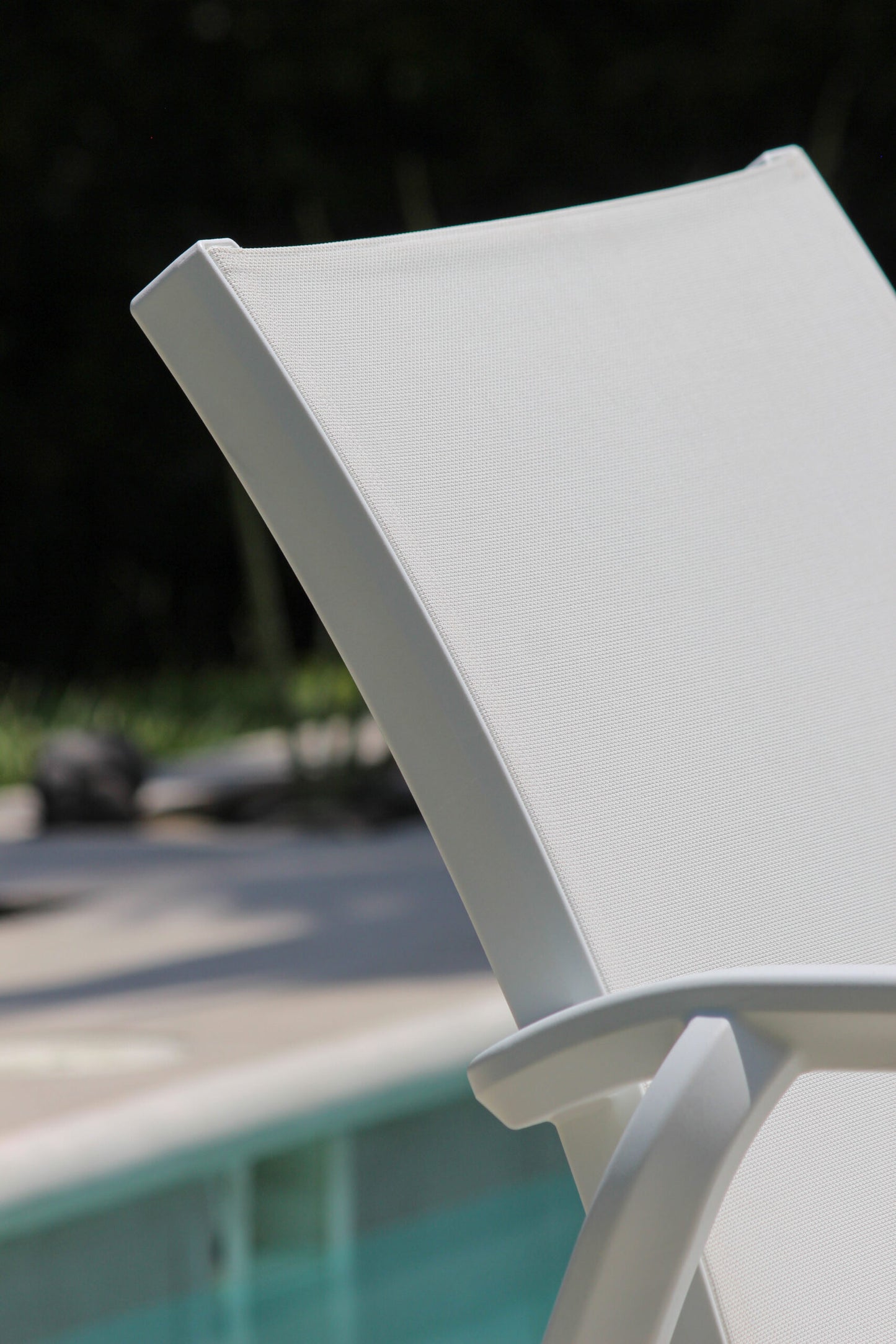 Sofá sencillo MARE blanco, sofá de resina con malla sintética para terraza