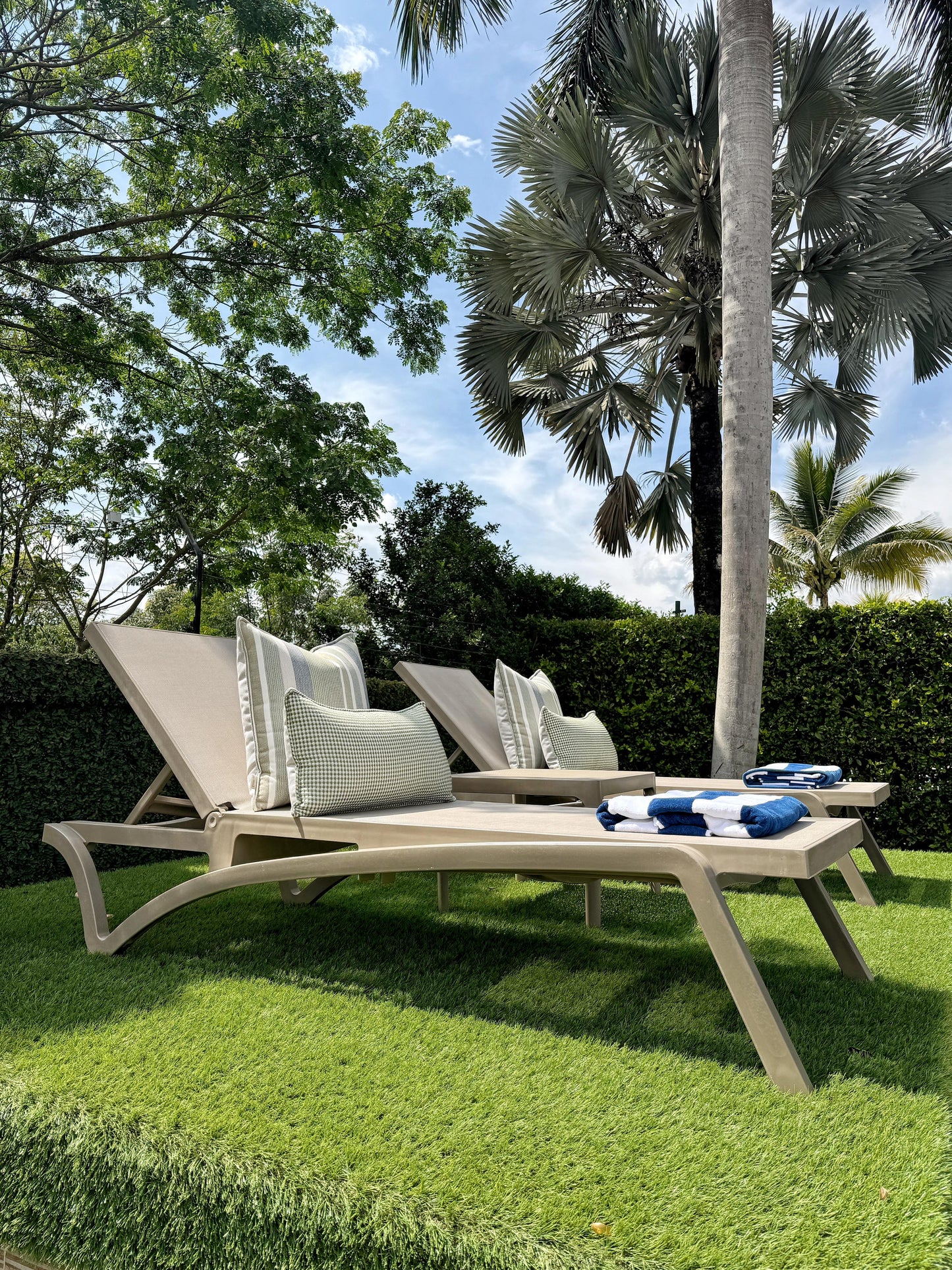 RECLINING AIR Balcony Set