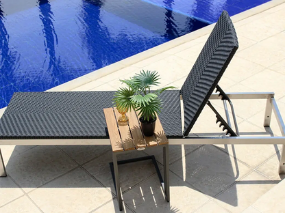 Asoleadora TOLOSA, camastro de acero inoxidable con fibra termoplástica reclinable en 6 posiciones para piscina
