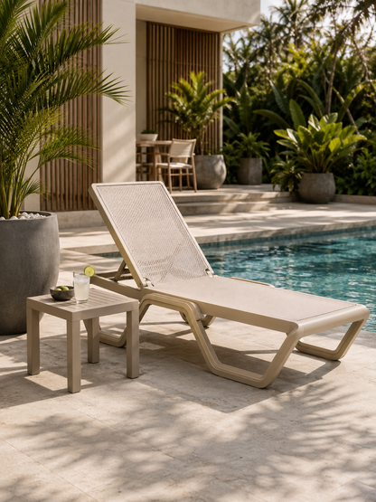 Asoleadora VENECIA beige reclinable para piscina y espacios exteriores