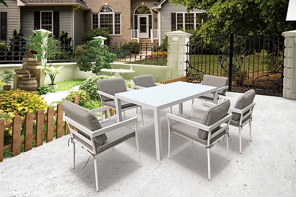 Vista de comedor CADAQUES blanco, conjunto de comedor de aluminio para balcón cubierto
