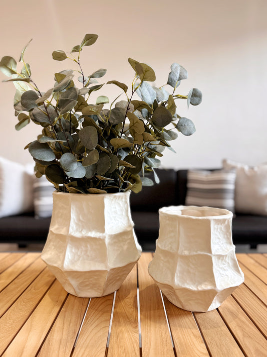 Jarrones Decorativos Blancos de Marmolina - 2 Tamaños