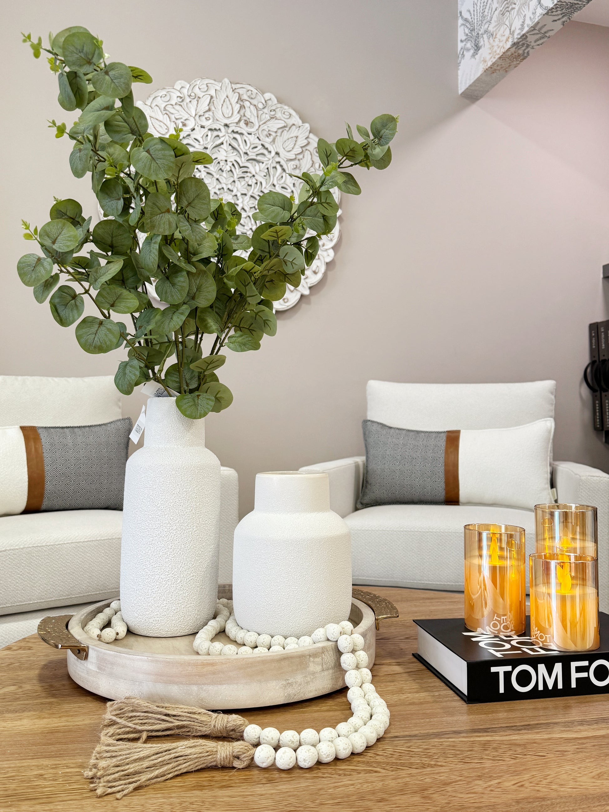 Floreros decorativos blancos en resina, jarrones minimalistas para mesa de centro y sala