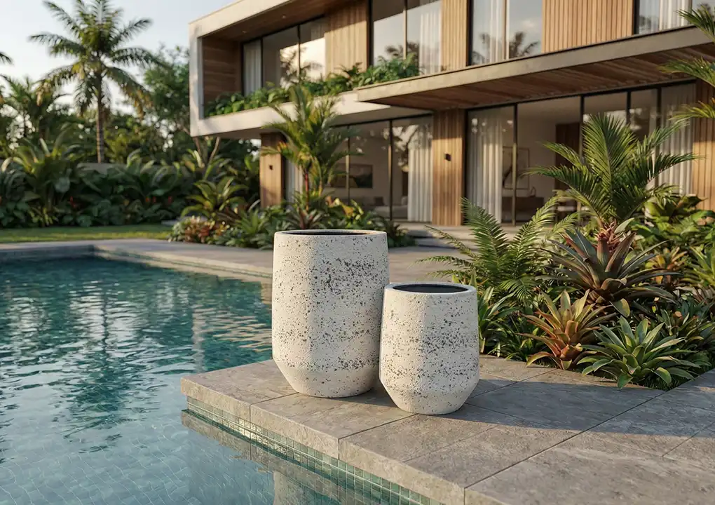 MAE Flower Pots - Set of 2