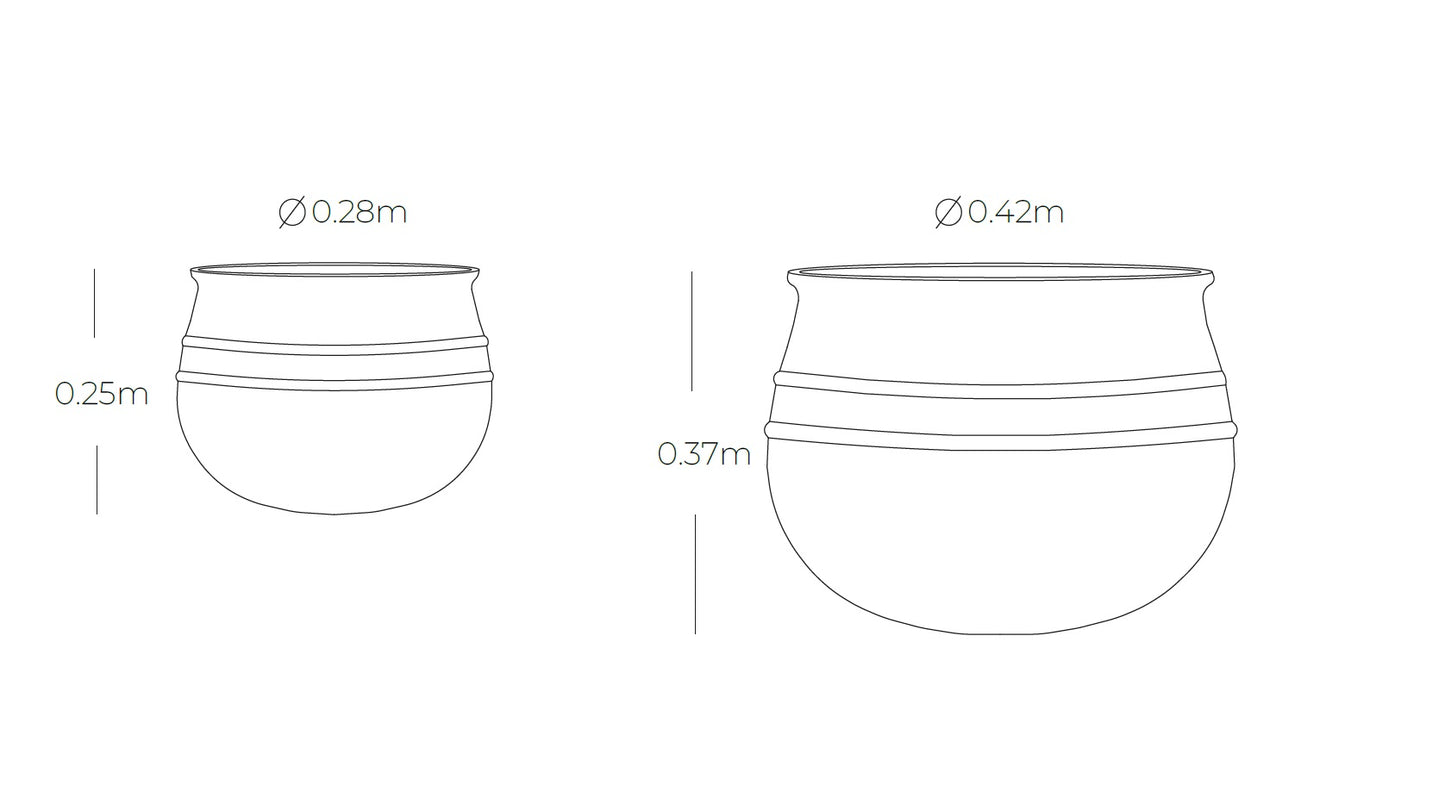 Materas SAKA en creastone con orificio de desagüe, set apilable para plantas de exterior e interior
