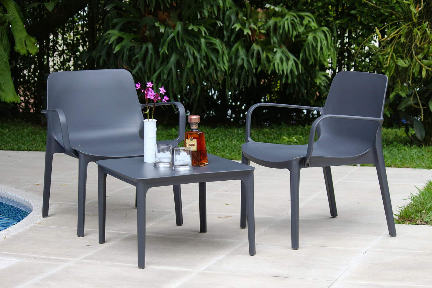 Mesa auxiliar ANDIAMO antracita, mesa de tecnopolímero 60 x 60 x 40cm apta para intemperie
