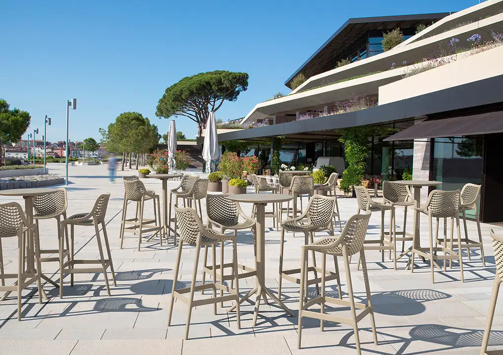 Mesa bar SOLE con diseño moderno para cocina o comedor