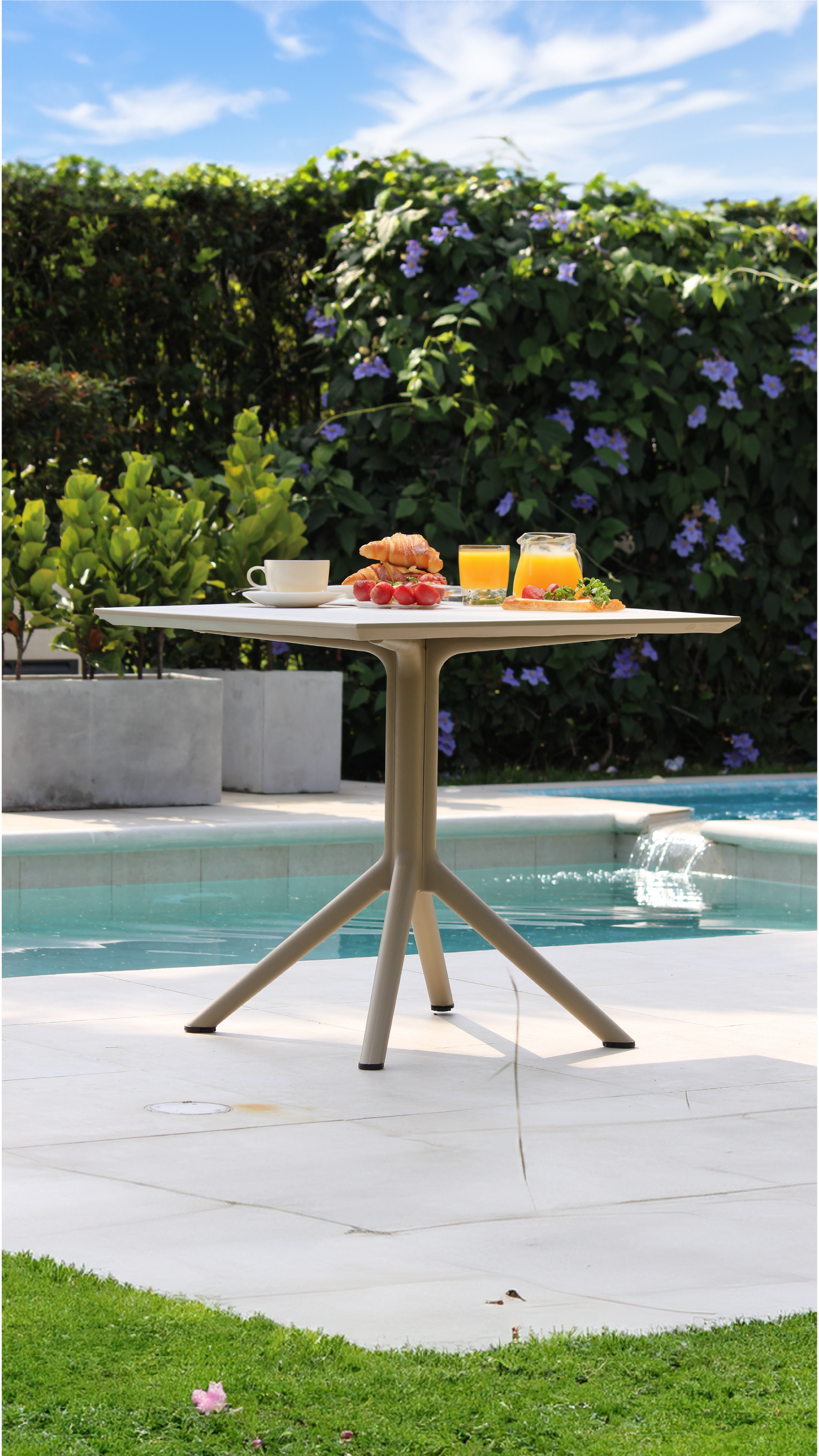 Mesa de comedor LUNA, mesa cuadrada de resina 80 x 80cm apta para intemperie con protección UV