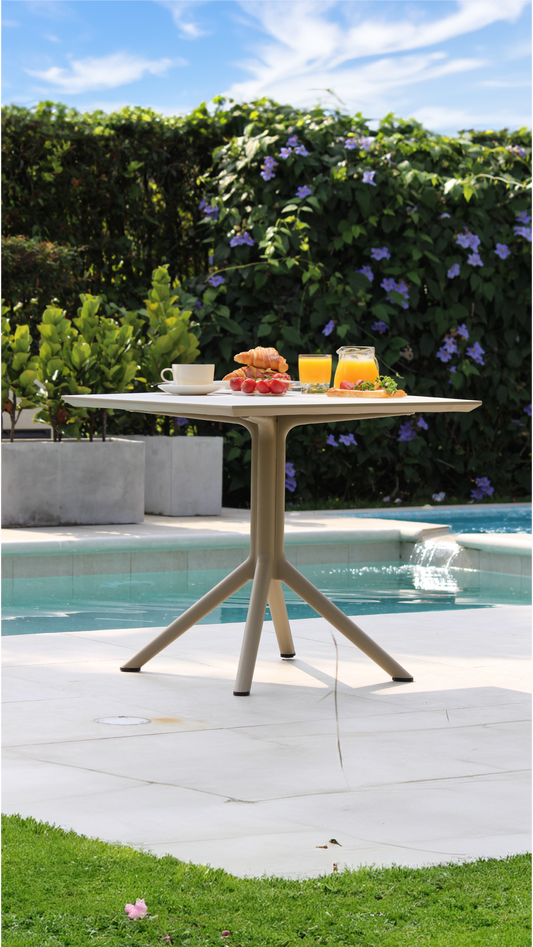 Mesa de comedor LUNA, mesa cuadrada de resina 80 x 80cm apta para intemperie con protección UV