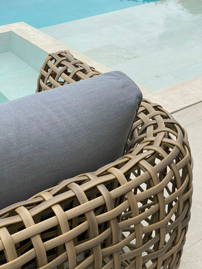 Detalle del tejido en fibra termoplástica del mobiliario exterior GRADO