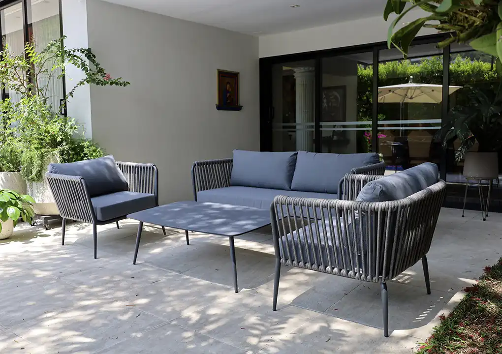 Set de sala AMALFI gris, sala de aluminio con cuerdas de poliéster y cojines para balcón y terraza