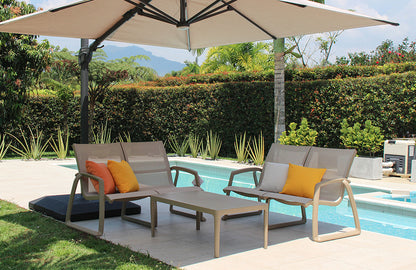 Vista de sala MARE, conjunto de sofás de resina desmontables para piscina y terraza
