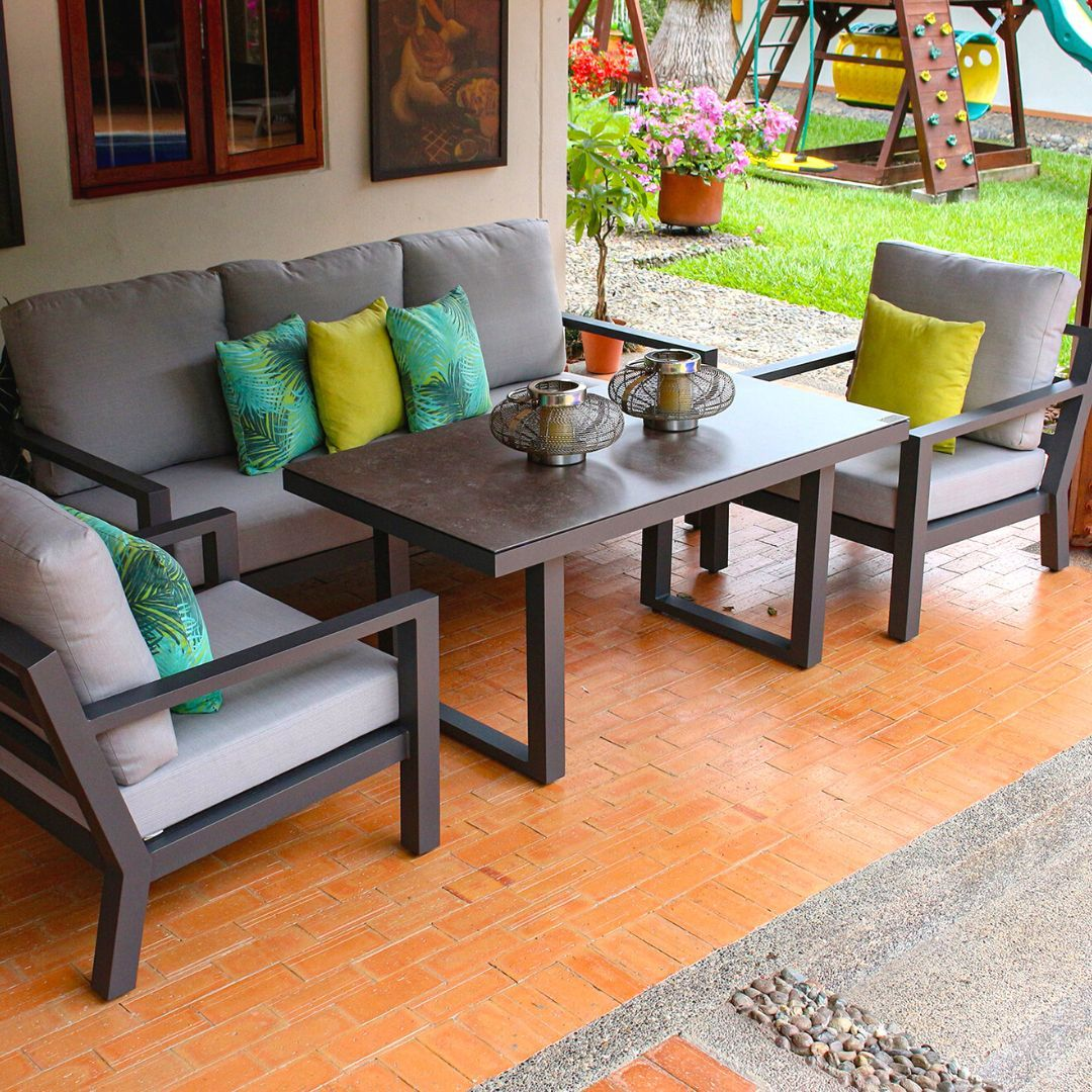 Set de sala SALINE negro, sala de aluminio con sofá triple y mesa altura comedor para terraza cubierta
