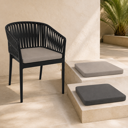 Silla COSTEIRA negra con cojines opcionales Light Brown y Dark Grey