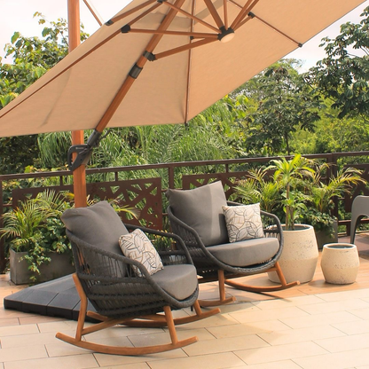 Vista de sombrilla KIOSK WOOD con iluminación nocturna, parasol LED solar acabado madera para exterior