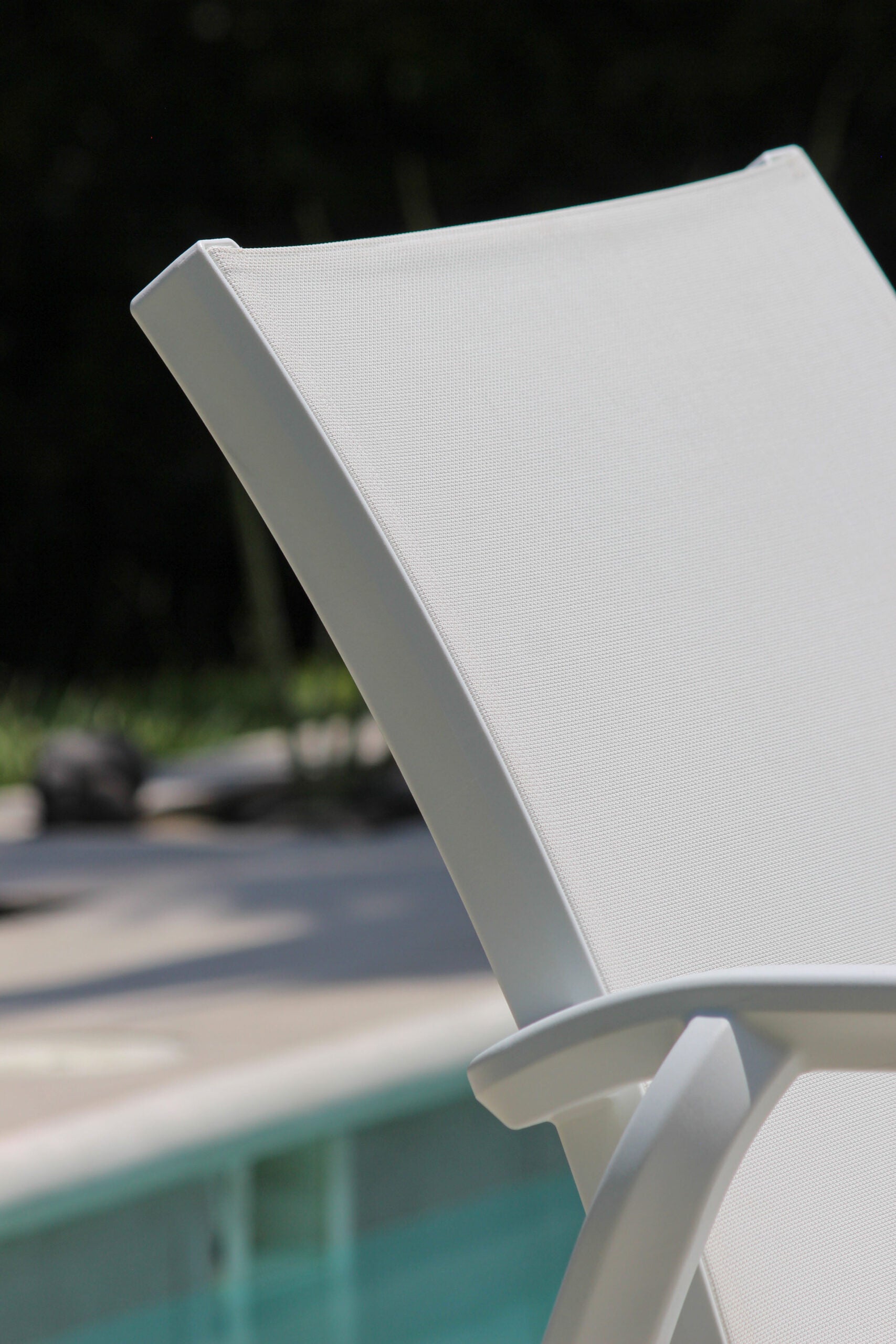 Sofá sencillo MARE blanco, sofá de resina con malla sintética para terraza
