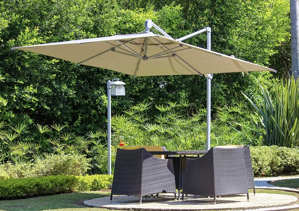 Vista de sombrilla CADIZ cuadrada con función rotativa, parasol de aluminio para jardín y terraza