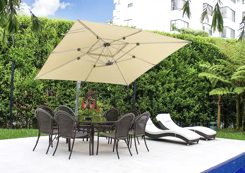 Sombrilla MENORCA cuadrada con base con ruedas, parasol de aluminio para terraza y piscina